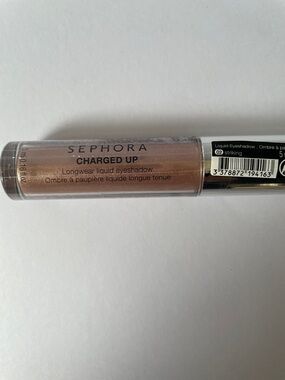 Sephora Charged Up Liquid Eyeshadow - shade Striking